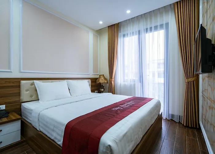 Khách sạn Blue Star Hạ Long
